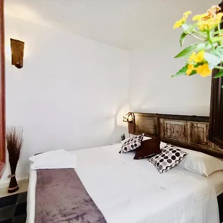 Anna 1924 Bed & Breakfast *