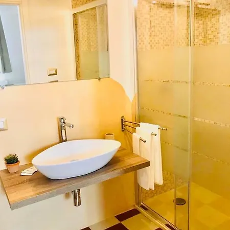 Anna 1924 Bed and Breakfast 4*